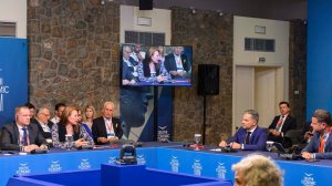 Delphi Economic Forum: Μνημόνιο Συνεργασίας DELTA FOODS & Πανελλήνιου Συλλόγου Διαιτολόγων - Διατροφολόγων!