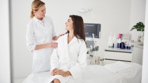 Τι προβλέπουν τα ιδιωτικά ασφαλιστήρια για τη χρέωση 1 έως 3 ευρώ υπέρ ΕΟΠΥΥ; 