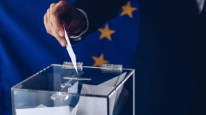 Σπύρος Καπράλος: Που θα κριθεί το τελικό αποτέλεσμα των ευρωεκλογών; 