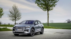 Kosmocar: "Audi driving days" με highlight το πρώτο Audi A3 allstreet