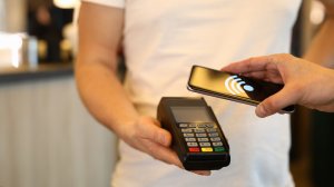 ΙΟΒΕ: Ηλεκτρονικές πληρωμές στην Ελλάδα μετά την εποχή της πανδημίας!