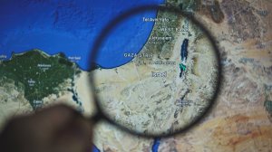 Σπύρος Καπράλος: Σε τεντωμένο σχοινί οι ισορροπίες στη Μέση Ανατολή