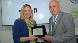 Τιμητική βράβευση της Sanofi Ελλάδας από το ΑΠΘ για τη συμβολή της στην Έρευνα και Ανάπτυξη!