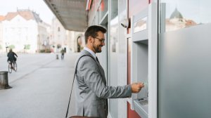 Σε ποιους κλάδους πρέπει να στραφεί ο Ασφαλιστικός Διαμεσολαβητής, για να έχει αύξηση εισοδήματος;