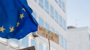 Σπύρος Καπράλος: Πως δυνάμωσαν τα άκρα στην Ευρώπη;