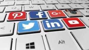 Ηλίας Προβόπουλος: Η Αυστραλία «κόβει» τα social media για τους ανηλίκους