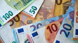 Σας λένε οι πελάτες ότι δεν υπάρχουν λεφτά για ασφάλιση; Δείτε πόσα χρήματα έχουν διαθέσιμα σε καταθέσεις