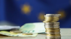 Συρρικνώνεται η επιχειρηματική δραστηριότητα στην Ευρωζώνη