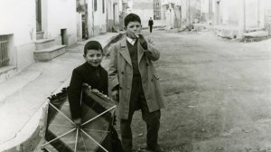 Τι συμβολίζει το πέταγμα του χαρταετού