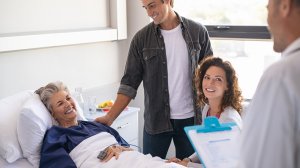 Τα ασφαλιστήρια υγείας παρέχουν πρόσβαση σε ιδιωτικά νοσοκομεία και νέες θεραπείες κατά του καρκίνου σε Ελλάδα και Εξωτερικό