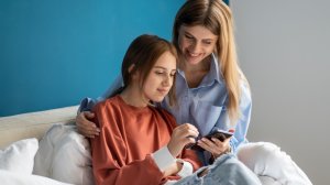 TikTok: Νέοι τρόποι με τους οποίους υποστηρίζουμε τους γονείς και βοηθάμε τους εφήβους να αποκτήσουν ισορροπημένες ψηφιακές συνήθειες