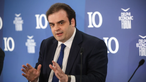 Κ. Πιερρακάκης: Δεν είμαστε η κυβέρνηση του «δώσε τα όλα» - Δε συζητάμε την επιστροφή του 13ου και 14ου μισθού - Μικρή η έκθεση της Ελλάδας στους δασμούς Trump
