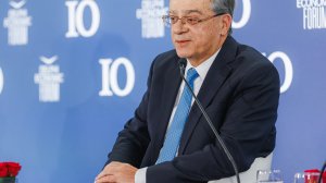 Γκίκας Χαρδούβελης: Η πιθανότητα να μπει η παγκόσμια οικονομία σε μια τροχιά στασιμοπληθωρισμού έχει αυξηθεί
