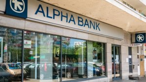 Alpha Bank: Περιορισμένος ο αντίκτυπος από τους δασμούς Τραμπ - Οι τάσεις τριμήνου