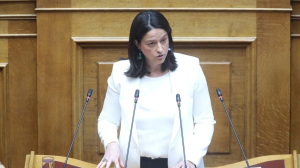 ΥΠΕΚΑ Ν. Κεραμέως στη Βουλή: Από τους 660.000 Έλληνες που έφυγαν στο εξωτερικό, 420.000 έχουν ήδη επιστρέψει