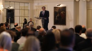 Κ. Πιερρακάκης: Οι τράπεζες πρέπει να ανταποκριθούν και να σταθούν στο ύψος των περιστάσεων