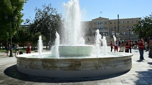 Επαναλειτουργεί το σιντριβάνι στην πλατεία Συντάγματος