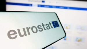 Eurostat: Τουλάχιστον 1 στους 10 Έλληνες δεν μπορεί να βάλει στο τραπέζι ένα σωστό γεύμα κάθε δεύτερη μέρα