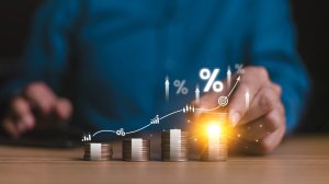 Αναζητά restart με το «πακέτο», Forbes και Ηandelsblatt εκθειάζουν την Ελλάδα, με κέρδη επενδυτές του 1999(!), στο ευρωπαϊκό top-10 η Alpha Bank