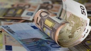 Προϋπολογισμός: Πρωτογενές πλεόνασμα 9,4 δισ. ευρώ στο εννεάμηνο