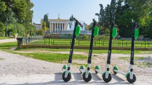 Νέος κανονισμός κυκλοφορίας και στάθμευσης για τα πατίνια στον δήμο Αθηναίων