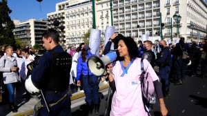 Ρολά κατεβάζει για 48 ώρες η Υγεία: Απεργία νοσοκομειακών γιατρών - Πανελλαδική κινητοποίηση των εργαζομένων στα δημόσια νοσοκομεία - Κλειστά τα ιδιωτικά ιατρικά εργαστήρια