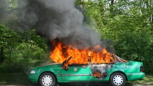 Τι σημαίνουν οι όροι κακόβουλη βλάβη και στάση, απεργία, οχλαγωγία, διαδηλώσεις και πολιτικές ταραχές;