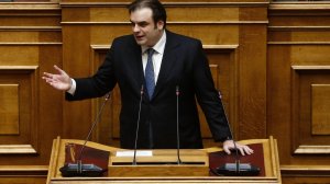 Πλαγίως: Πως τα φέρνει η ζωή!