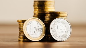 Έναρξη ψηφιακής πλατφόρμας για τη χορήγηση «Βεβαίωσης κατάταξης δανειοληπτών με εξυπηρετούμενες οφειλές σε ελβετικό φράγκο»