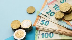 Μειωμένο στα 362,8 δισ. ευρώ το Δημόσιο Χρέος το 2025