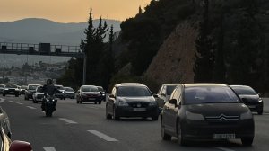 Επιστροφή μετ’ εμποδίων: Κυκλοφοριακό χάος στην Αθηνών–Κορίνθου με καθυστερήσεις άνω της μίας ώρας
