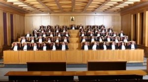 ΣτΕ: Φρένο στις κατασχέσεις τραπεζικών λογαριασμών