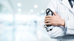 Π.Ι.Σ.: Χωρίς αποδεικτικά στοιχεία δεν μπορεί κανείς υπουργός να μιλά «για φακελάκια σε ποσοστό 80%»