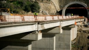 Την Παρασκευή δίνονται τμήματα της Ολυμπίας Οδού παρουσία του Τσίπρα