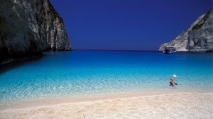 Πεντακάθαρα τα νερά της Ελλάδας!