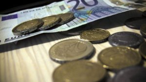 Στη Βουλή το νομοσχέδιο για τα κόκκινα δάνεια 