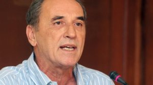 Σταθάκης στο BBC: Οι τράπεζες μπορούν να δίνουν 60 ευρώ έως την Παρασκευή