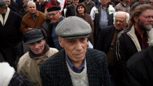 Kουρεμένες οι συντάξεις