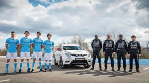 Η Nissan αλλάζει επάγγελμα σε διεθνείς ποδοσφαιριστές!