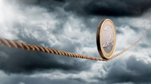 Eλληνική οικονομία: Ύφεση 0,2% το πρώτο τρίμηνο. Σε ανοδική τροχιά σε ετήσια βάση