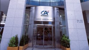 Η Credit Agricole υπέβαλε δημόσια πρόταση για το 4% της Εμπορικής