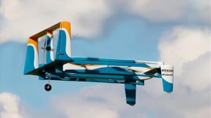 Πρώτη παράδοση δέματος με drone από την Amazon