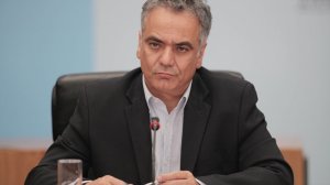 Τα προβλήματα των μικρομεσαίων επιχειρηματιών επί τάπητος στη συνάντηση ΕΕΑ - Σκουρλέτη