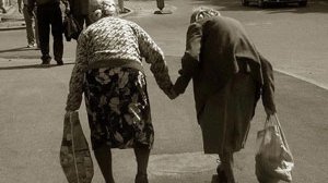 Είναι λειτούργημα η δουλειά του ασφαλιστή που πουλάει αποταμίευση και σύνταξη;