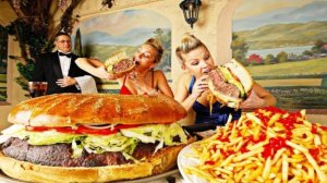 Φόρο… λίπους εξετάζει η κυβέρνηση