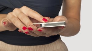 Μέσω smartphone η Φιλική Δήλωση Τροχαίου Ατυχήματος - Ποιες ασφαλιστικές συμμετέχουν στον Φιλικό Διακανονισμό