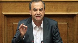 Δεν θα μειωθούν οι επικουρικές συντάξεις, διαβεβαιώνει ο Στρατούλης
