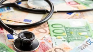 Ποιοι φορολογούμενοι δικαιούνται μείωση φόρου για ιατρικές και νοσοκομειακές δαπάνες;
