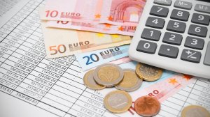 Οργανισμοί Κοινωνικής Ασφάλισης: Μειώνονται τα έσοδα, αυξάνονται οι ληξιπρόθεσμες οφειλές