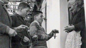 Παραδοσιακά Κάλαντα Χριστουγέννων από όλη την Ελλάδα και την Κύπρο